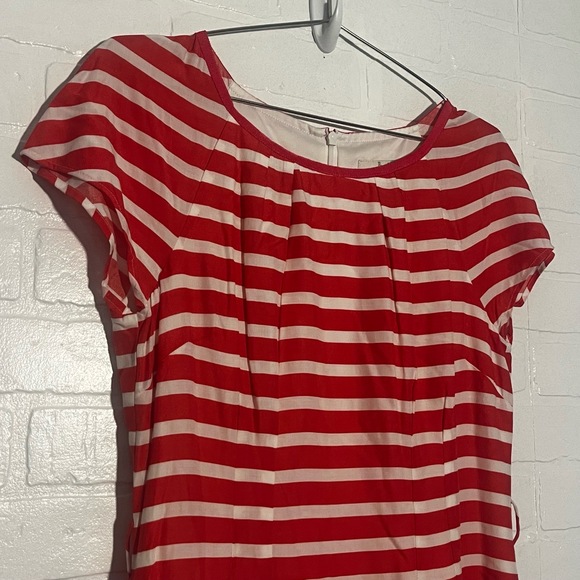 Boden Dress Round Neck Short Cap Sleeve White Pink Blue Size 6 - Picture 2 of 8